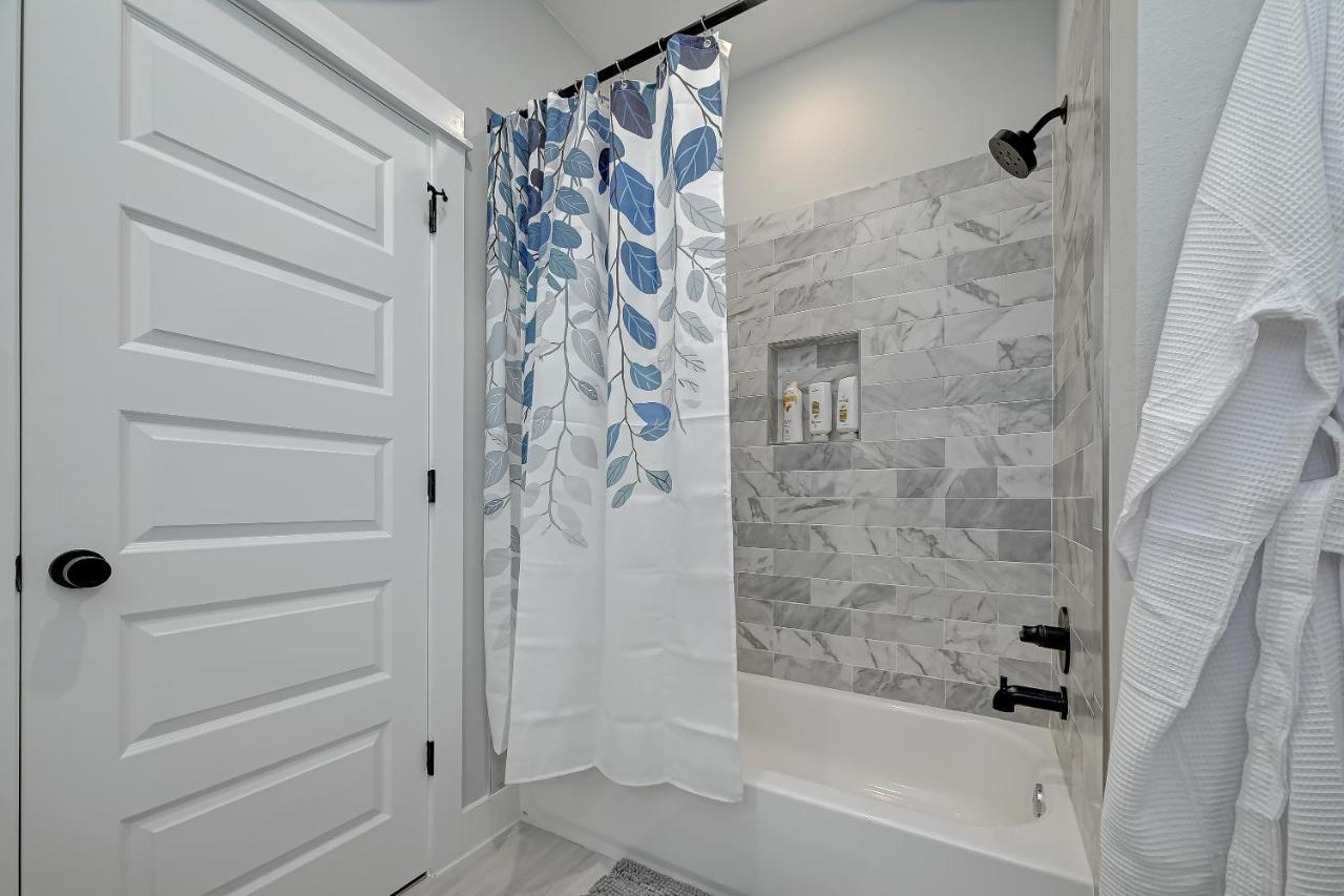 Villa Elegant 3Br Haven- Games, Luxury & Lush Garden Houston Exterior foto